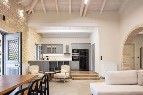 Deluxe Villa, 3 Bedrooms, Private Pool, Mountain View | Private kitchen | Full-size fridge, microwave, oven, stovetop