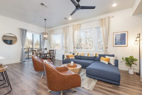 Enjoy This Beautiful Open View Of The Condo.