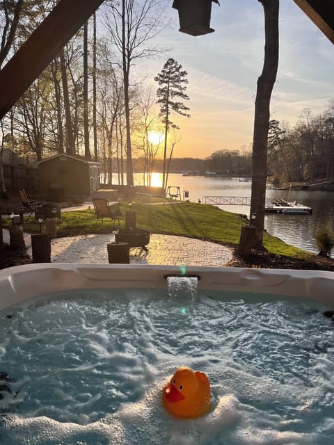 Hot tub with a view - and the resident plastic Ducky......