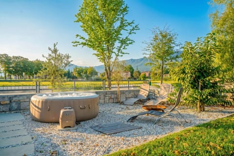 Jacuzzi
