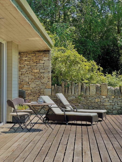 Outdoor seating
