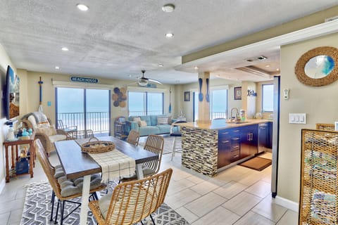 Condo, Multiple Beds (Arena De Madeira 103 - Premier) | Interior