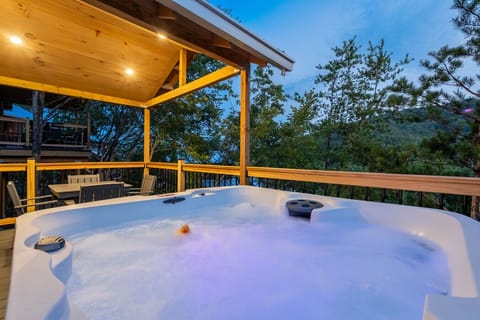 Hot tub