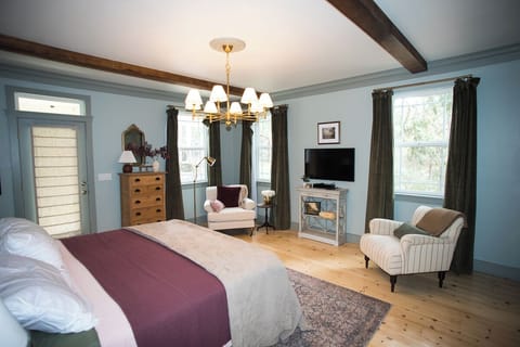 Bedroom #1