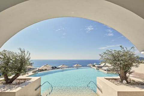 Couples treatment rooms, sauna, hot tub, Turkish bath, body treatments