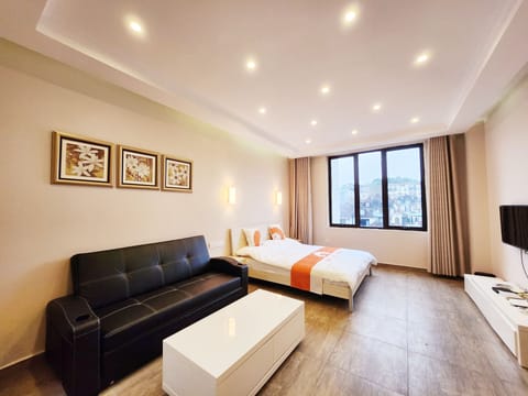 Studio, Mountain View | Living area