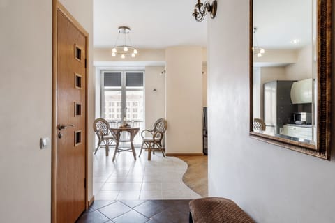 Iron/ironing board, WiFi (free)