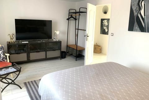 piscine spa calme detente nature parc riviere gard occitanie chambre_dhote gite_de_charme