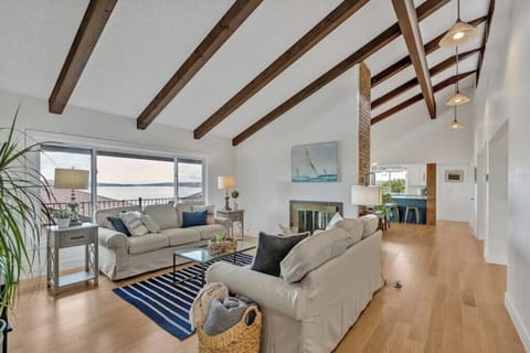 Upstairs living room