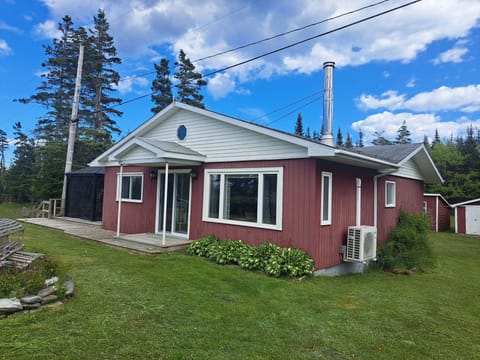 Beach Walk Cottage - 2 bedroom cottage close to Arnolds and Louis Head Beach