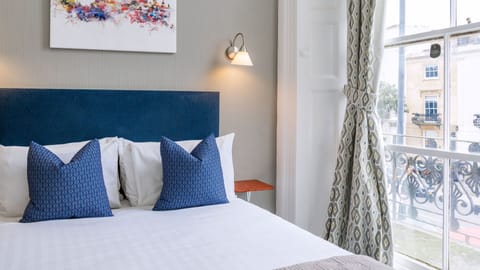 Double Room | Individually decorated, individually furnished, desk, iron/ironing board