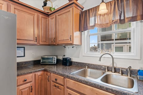 09-211 Dorchester St Unit A-9