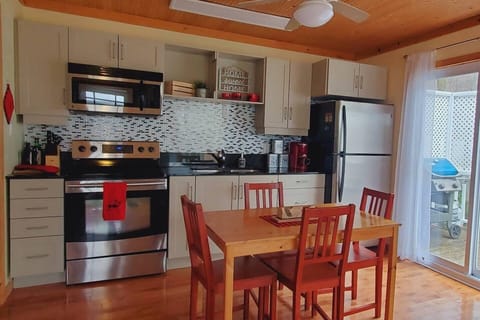 Kitchen with good counter space and nice appliances