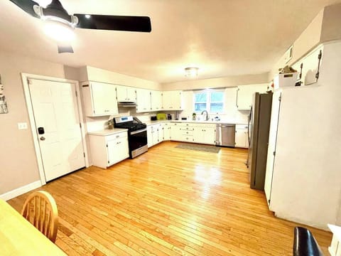Fully stocked kitchen