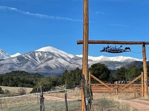 Welcome to The Little Ranch, 360 views and wide open spaces.