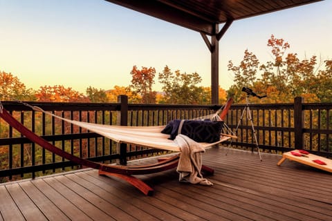 Get cozy in this hammock on the third floor Skydeck with relaxing mountain views!