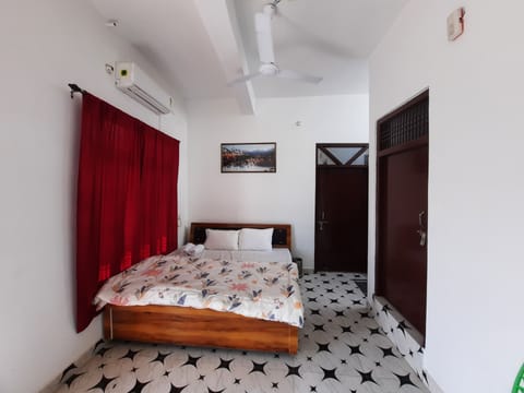 Deluxe Room, Garden View | Free WiFi
