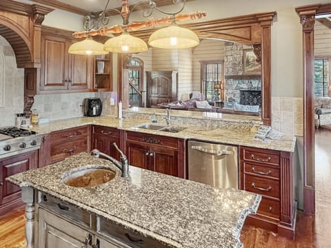 Trails End - kitchen