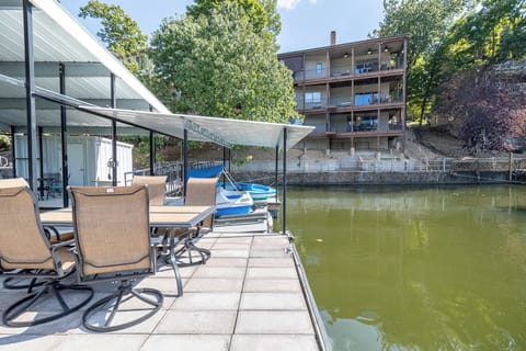 LAKEOZARKVACATION.COM