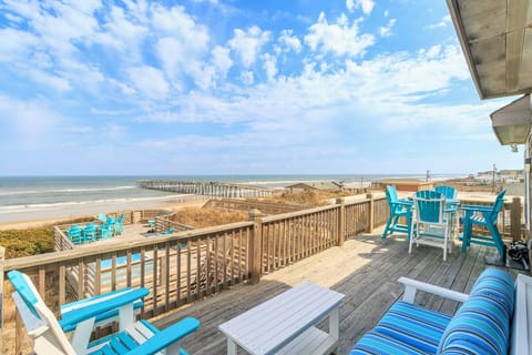 Top Level Oceanfront Deck