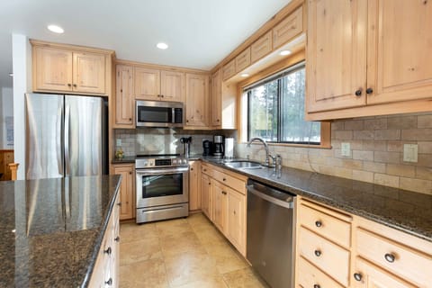 Kitchen - Main Level