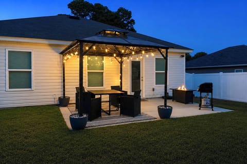 Ocean Isle Beach Vacation Rental | 3BR | 2BA | Half Step Required | 1,182 Sq Ft