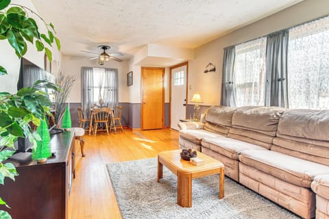 House (3 Bedrooms) | Front of property