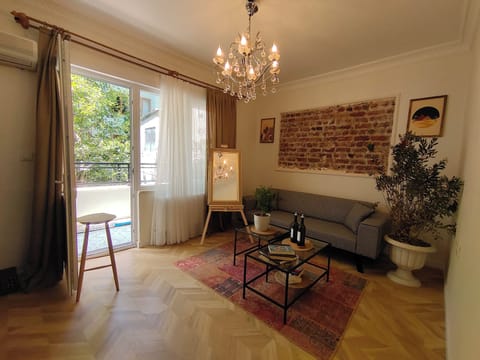 Family Apartment, 2 Bedrooms, Balcony, City View | Living area