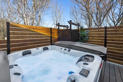Sit back and enjoy the luxurious hot tub