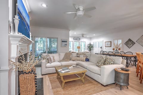 The open space floor plan for gathering creates a bright, social atmosphere.