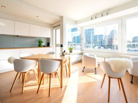 Apartment | Dining
