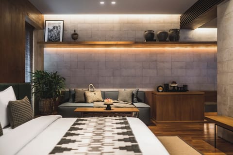 In-room safe, iron/ironing board, free WiFi, bed sheets