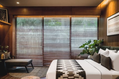 In-room safe, iron/ironing board, free WiFi, bed sheets