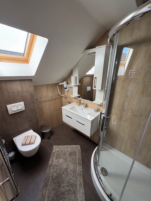 Comfort Double Room, Garden View | Bathroom | Shower, hair dryer, towels, soap