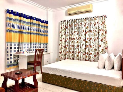 Deluxe Double Room, Balcony | Desk, laptop workspace, soundproofing, free WiFi