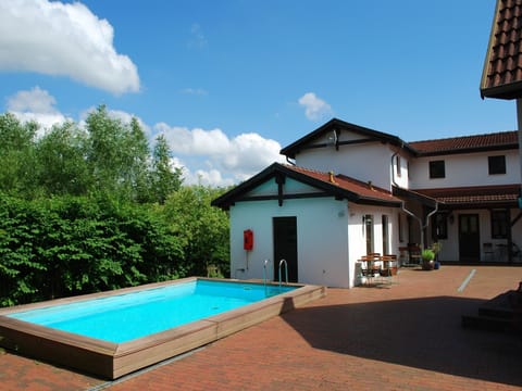 Holiday Home Swimming Pool