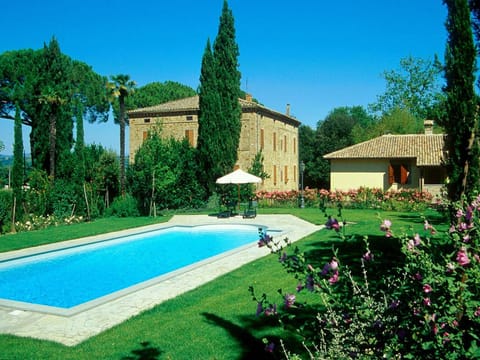 Holiday Home Swimming Pool