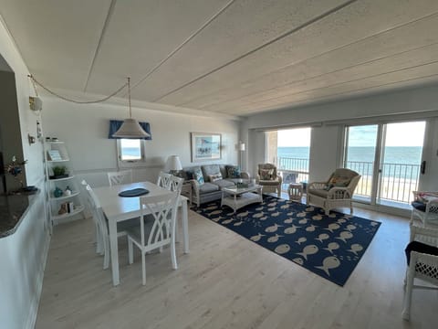 Dining/Living Area
