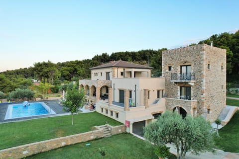 View from the sea  (all the Villa, 3 residence)
