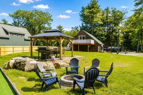 Firepit nights, cozy lights, and your own private mini golf