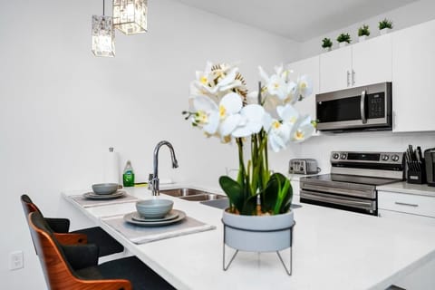 Fully equipped kitchen with all the appliances you need for home-cooked meals.