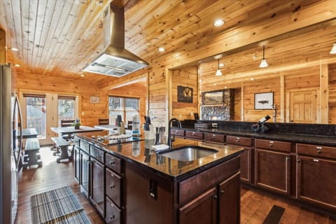 No need to clean dishes by hand, we have a high-powered dishwasher with dishwashing pods making post dinner clean ups effortless.