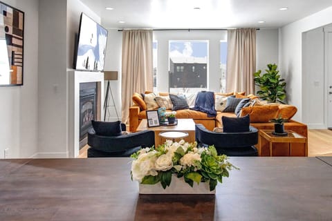 Silver Creek Village 6635: