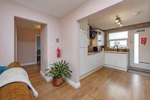 022754ae 965e 4dd3 870f 66e9d3f97e64