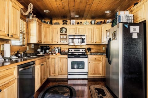 Fully stocked kitchen