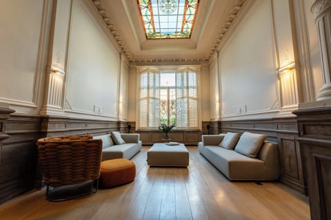 Daily buffet breakfast (EUR 25 per person)