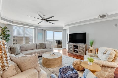 Common area offers plenty of seating