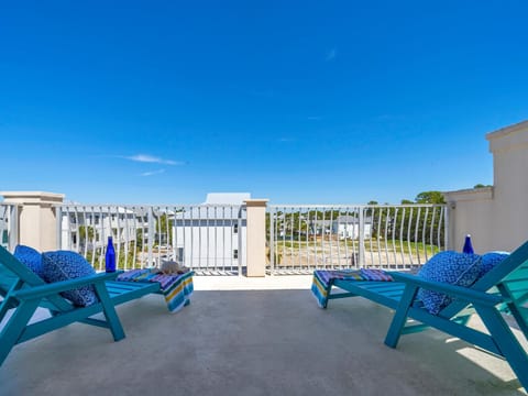 Welcome to The Rooftop on 30A!