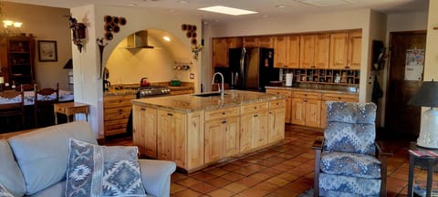 Traditional AZ home open floorplan