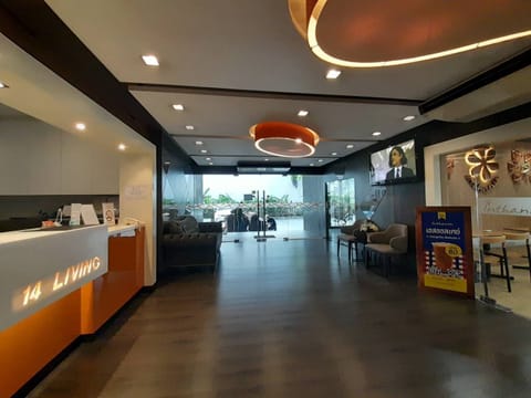 Check-in/check-out kiosk